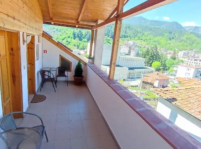 Guest house къща чолаков и син - за гости Devin