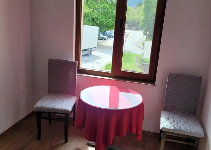 къща чолаков и син - за гости Devin